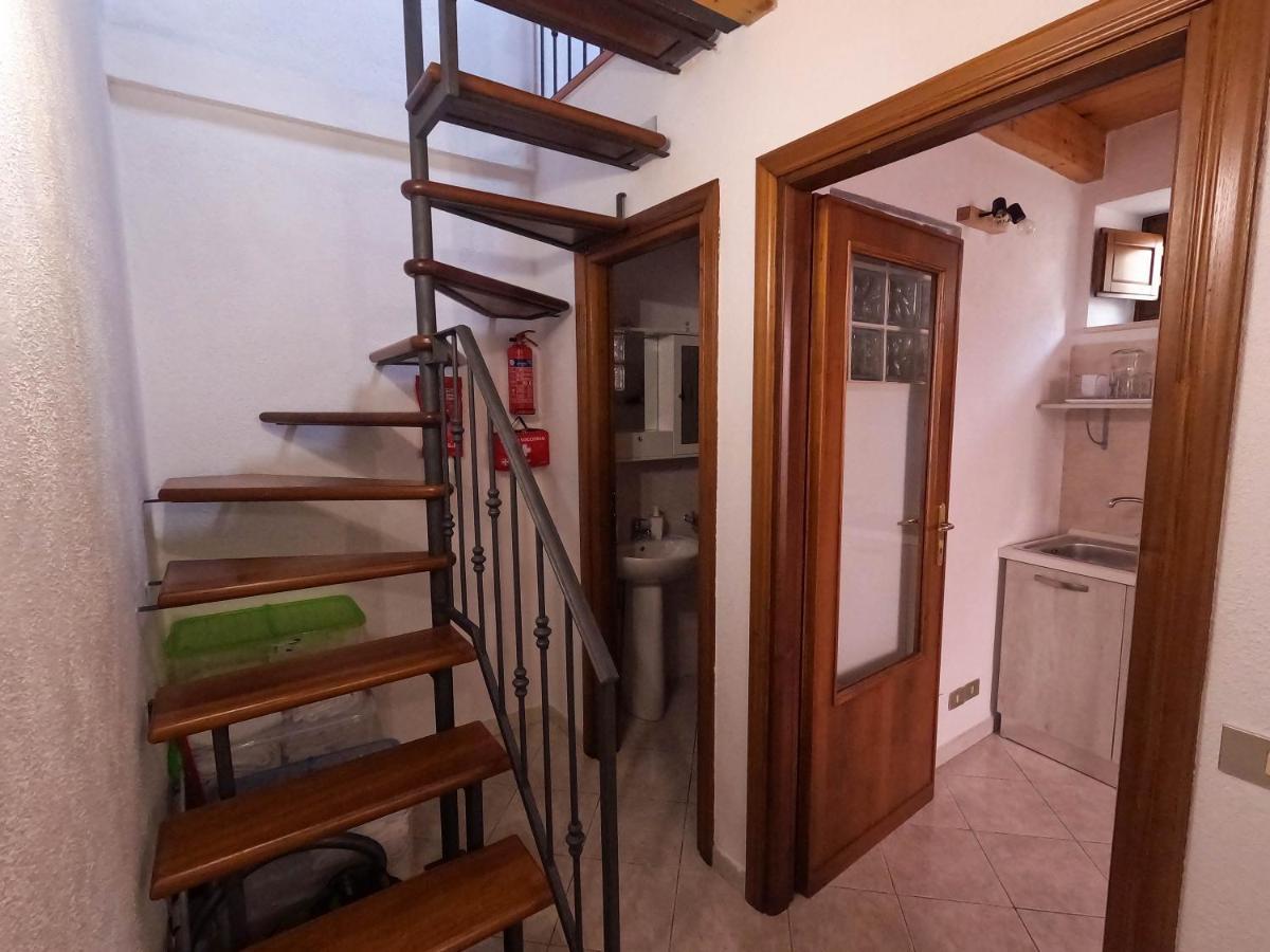 San Domenico House - Centro Storico Bed & Breakfast LʼAquila Екстериор снимка