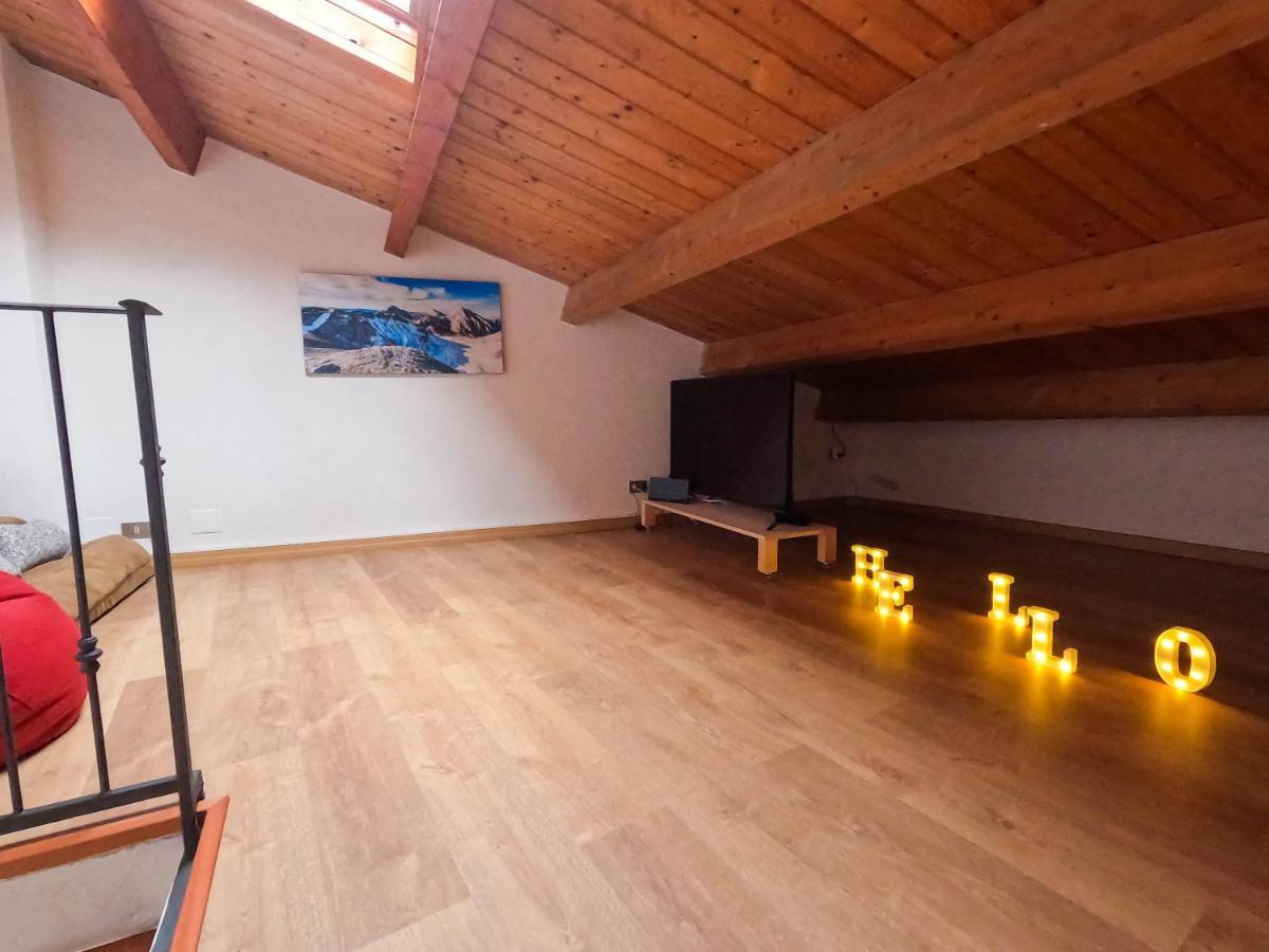San Domenico House - Centro Storico Bed & Breakfast LʼAquila Екстериор снимка
