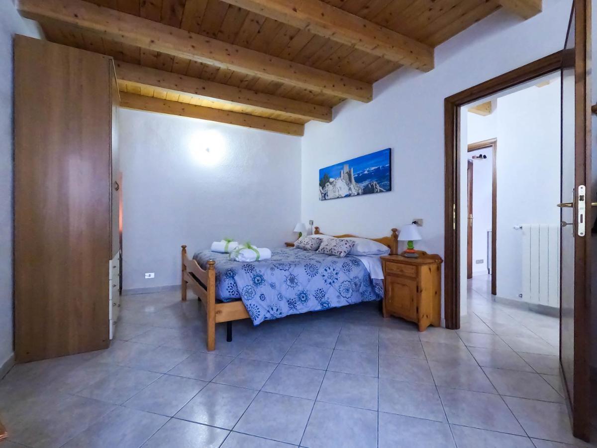 San Domenico House - Centro Storico Bed & Breakfast LʼAquila Екстериор снимка