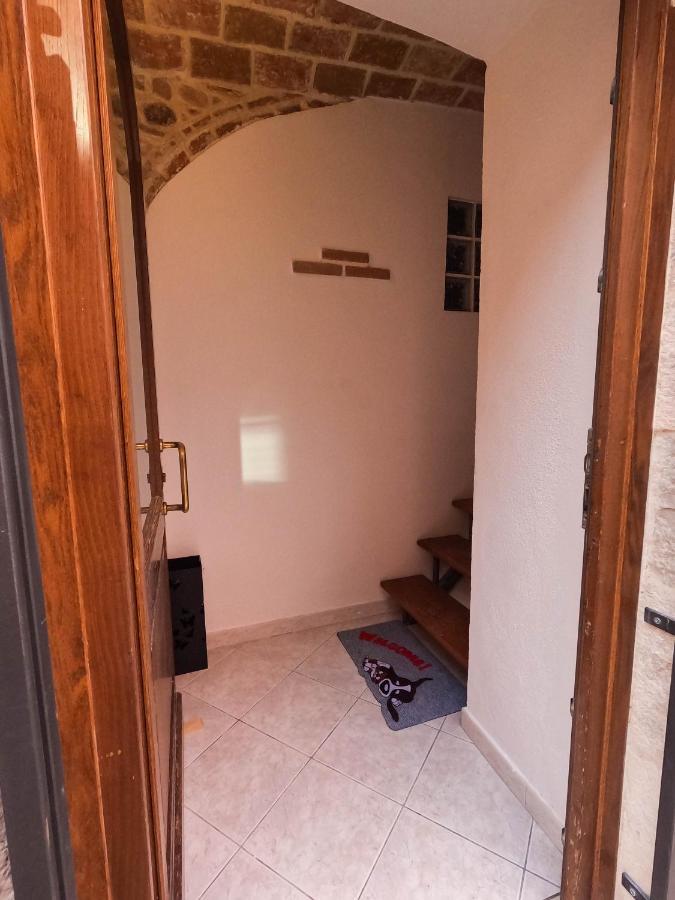 San Domenico House - Centro Storico Bed & Breakfast LʼAquila Екстериор снимка