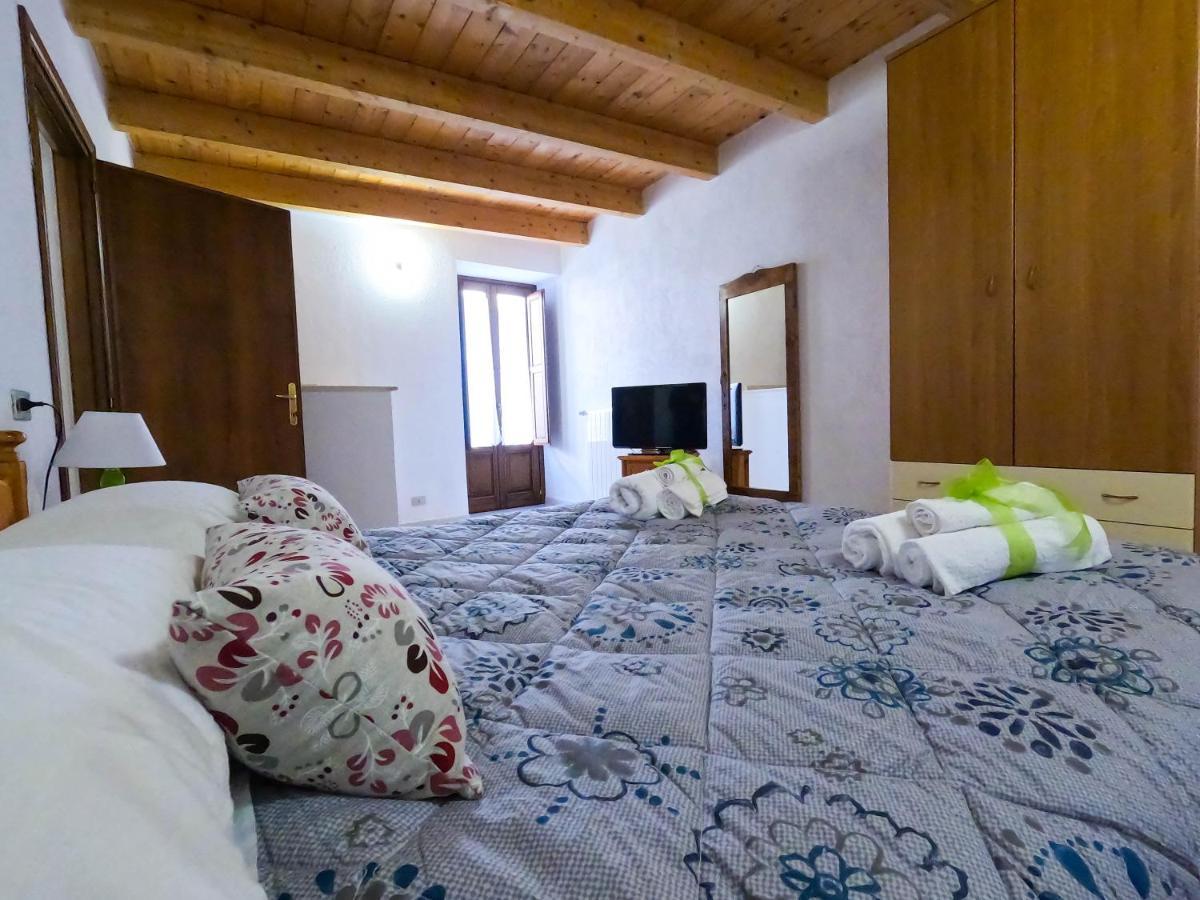 San Domenico House - Centro Storico Bed & Breakfast LʼAquila Екстериор снимка